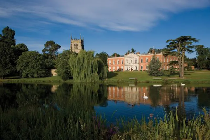 Grand estate with chapel in Willington, A1381 (photo 55)