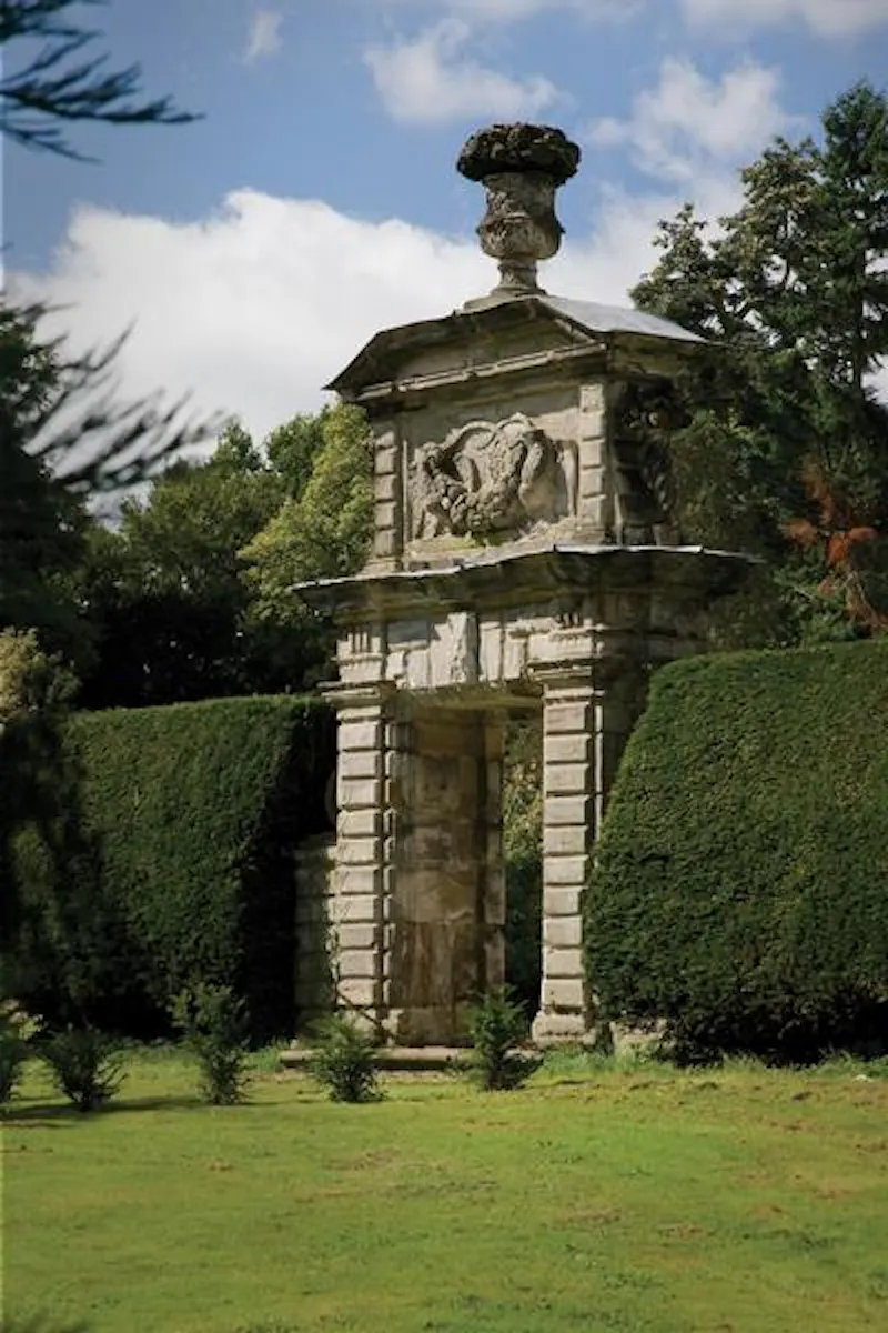 Grand estate with chapel in Willington, A1381 (photo 59)