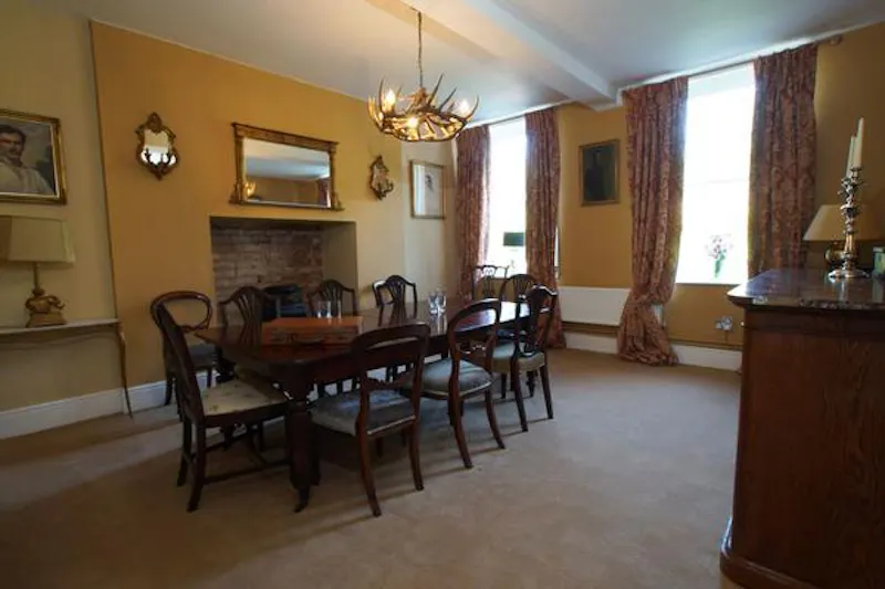 Dining room at Luxurious Willington manor house, A1382 (photo 4)