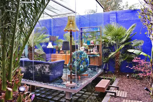 Balham tropical cube house, K401