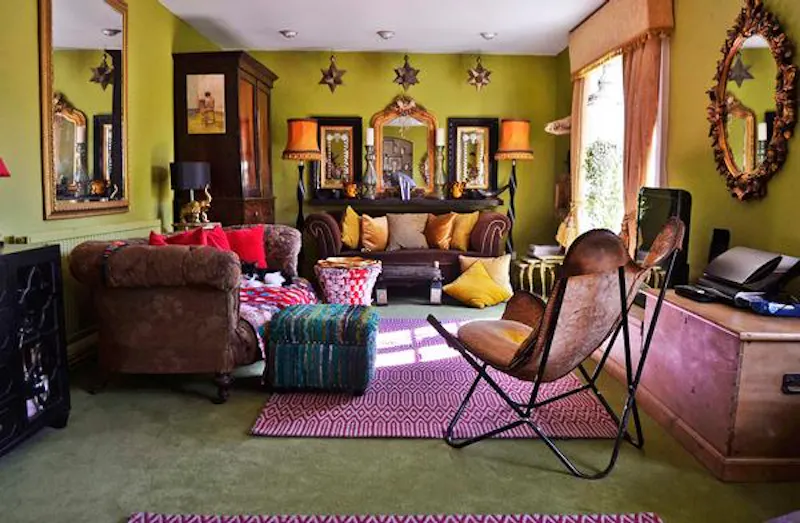 Living Room at Delightful Peckham house, B1679 (photo 5)