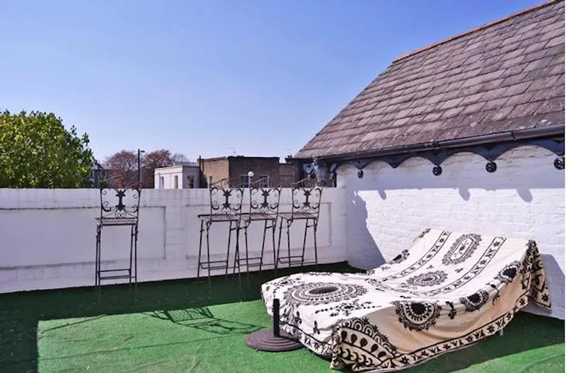 Delightful Peckham house, B1679 (photo 34)
