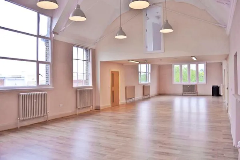 Empty Victorian school in Beckenham, Q107 (photo 29)