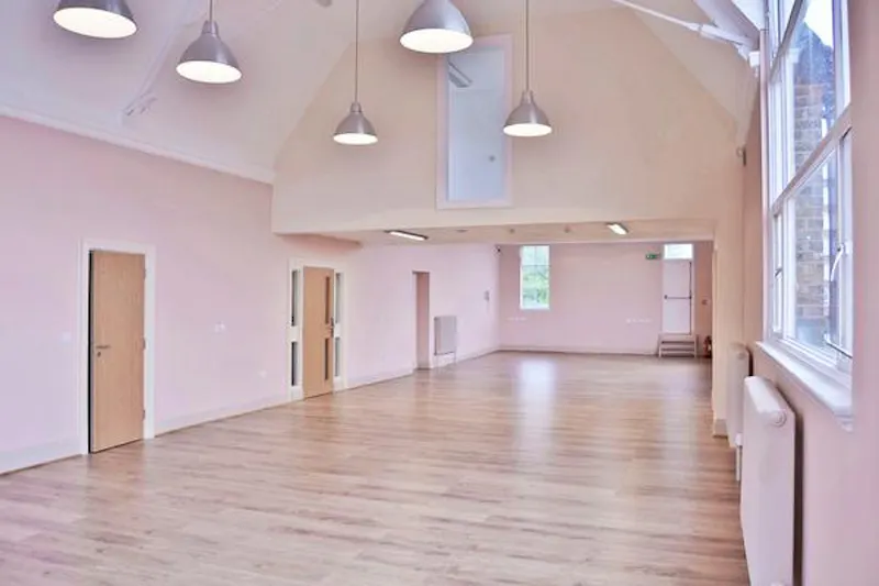 Empty Victorian school in Beckenham, Q107 (photo 36)