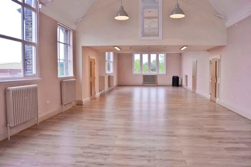 Empty Victorian school in Beckenham, Q107 (photo 37)
