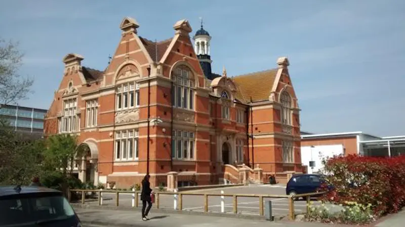 Empty Victorian school in Beckenham, Q107 (photo 44)