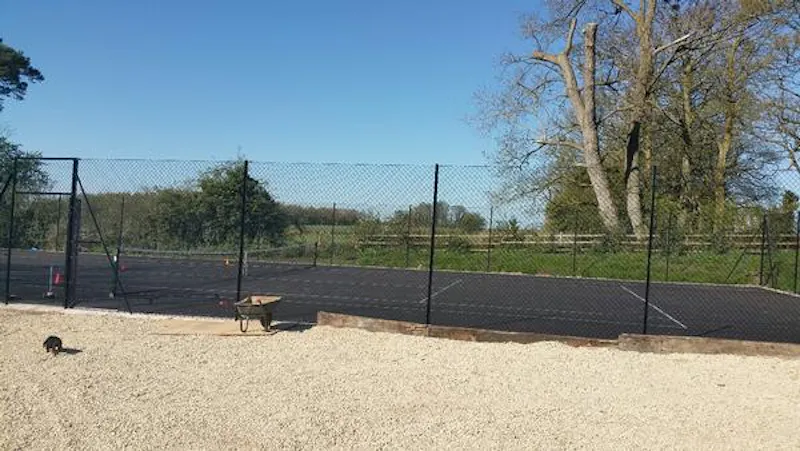 Tennis court at Film location C857 in Gloucestershire (photo 29)