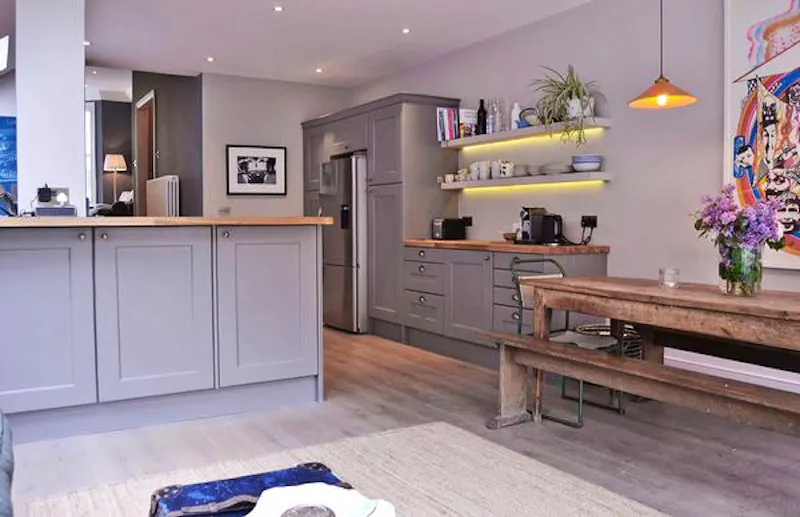 Dining room at Contemporary Kensal Rise house, B1680 (photo 14)