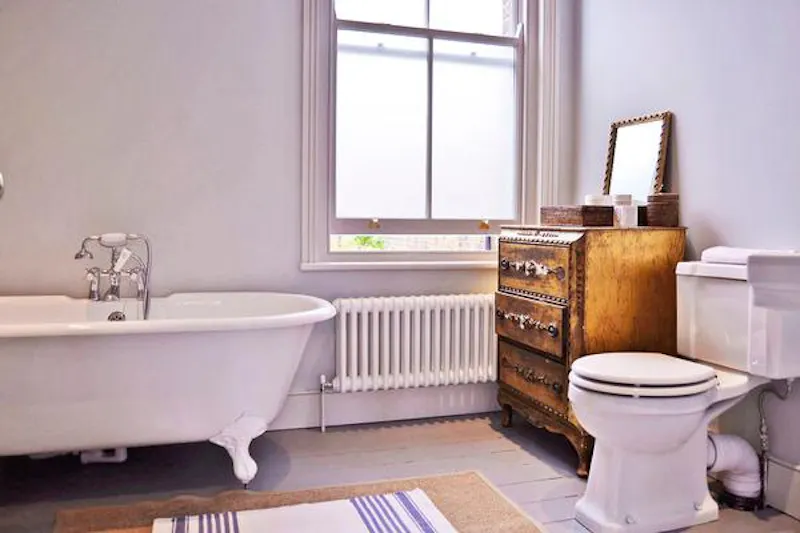 Bathroom at Contemporary Kensal Rise house, B1680 (photo 23)