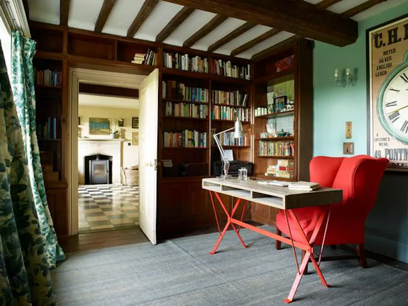 Library at Paganhill Country house, B1681 (photo 23)