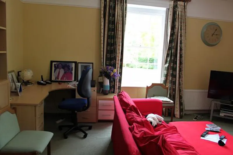 Study at Country house in Nursling , B1682 (photo 11)