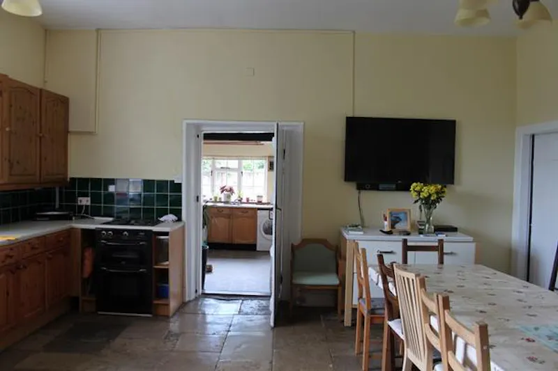 Country house in Nursling , B1682 (photo 16)