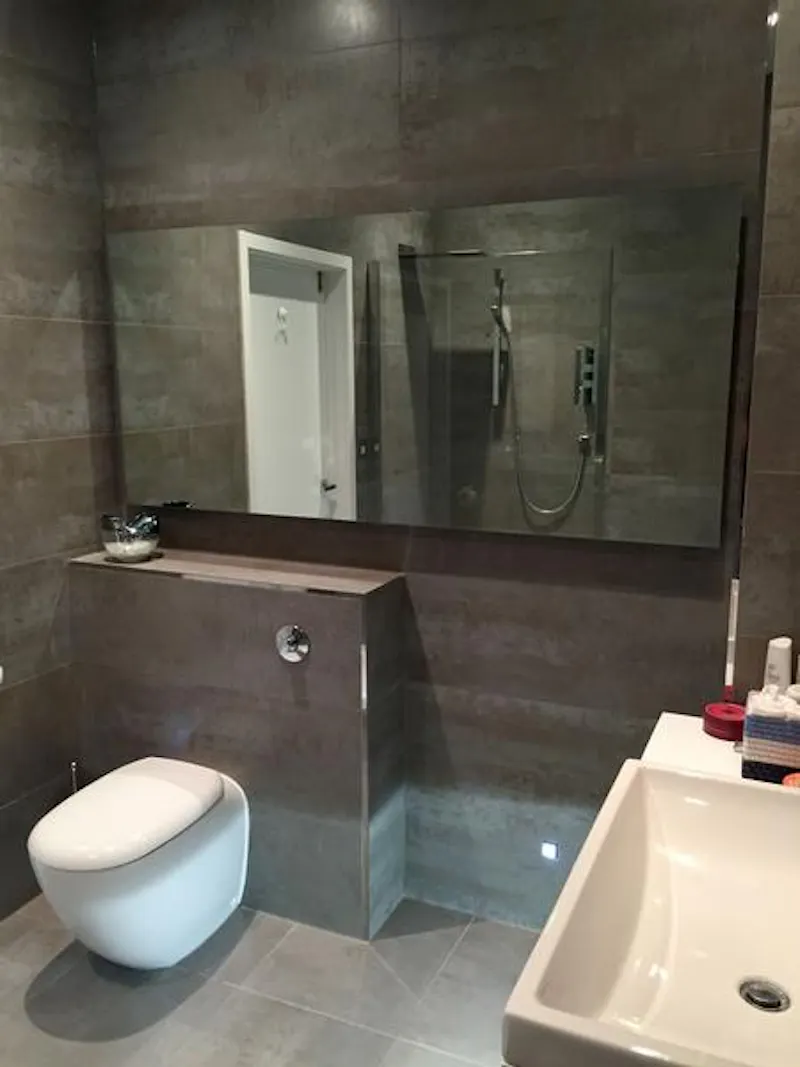 High tech Northampton home, D2221 (photo 44)