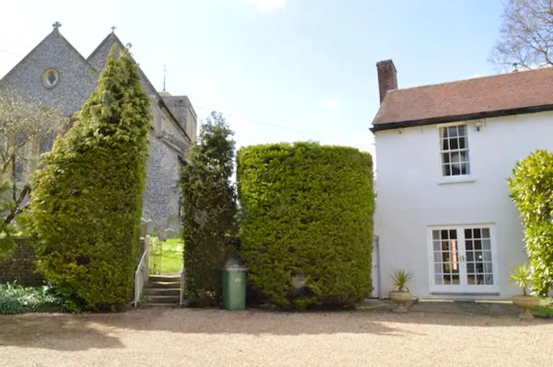 Grade II country home in Steyning, E418 (photo 23)