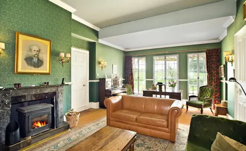 Rackenford County house, B1686