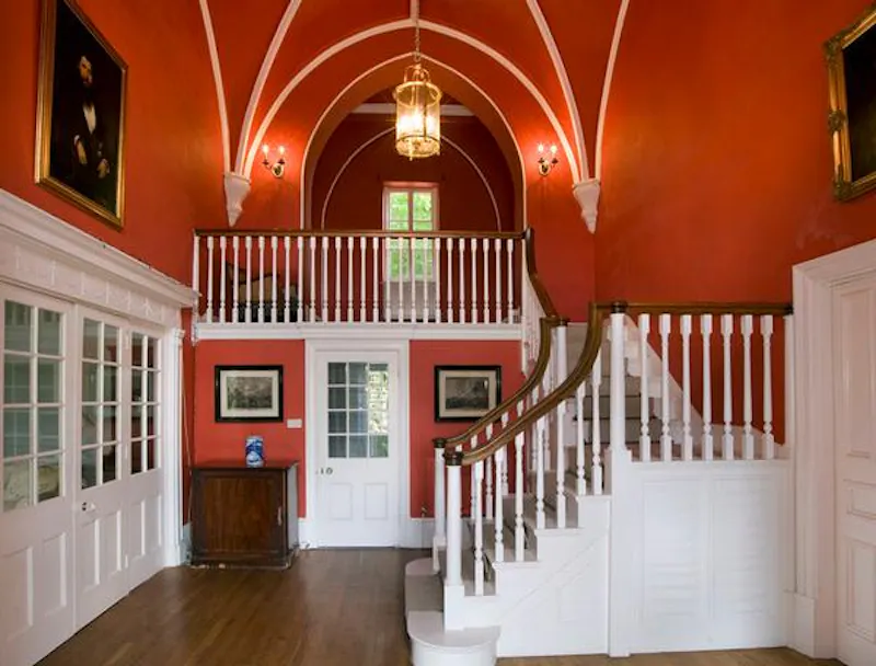 Entrance hall at Rackenford County house, B1686 (photo 3)