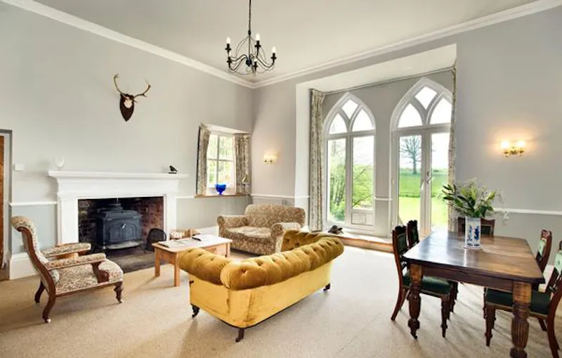 Drawing room at Rackenford County house, B1686 (photo 6)