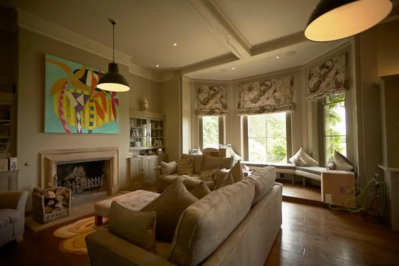 Fireplace at Immaculate Devizes country house, A1384 (photo 6)