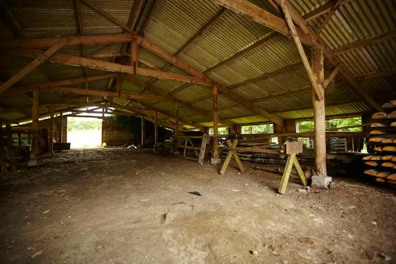 Stable / Outbuildings at Immaculate Devizes country house, A1384 (photo 18)