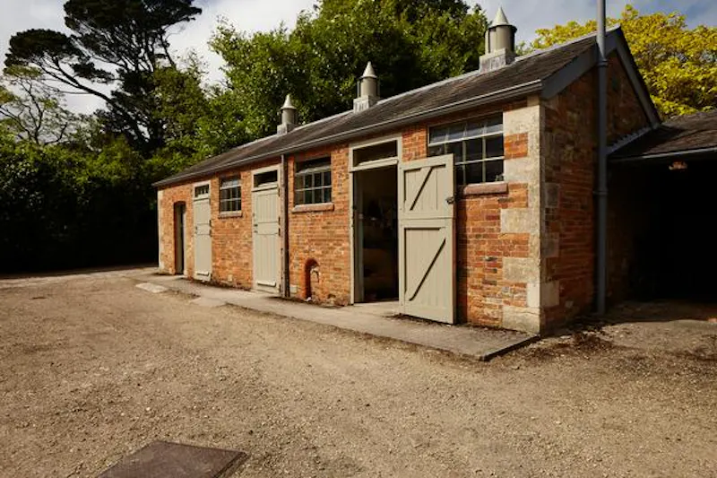 Stable / Outbuildings at Immaculate Devizes country house, A1384 (photo 23)