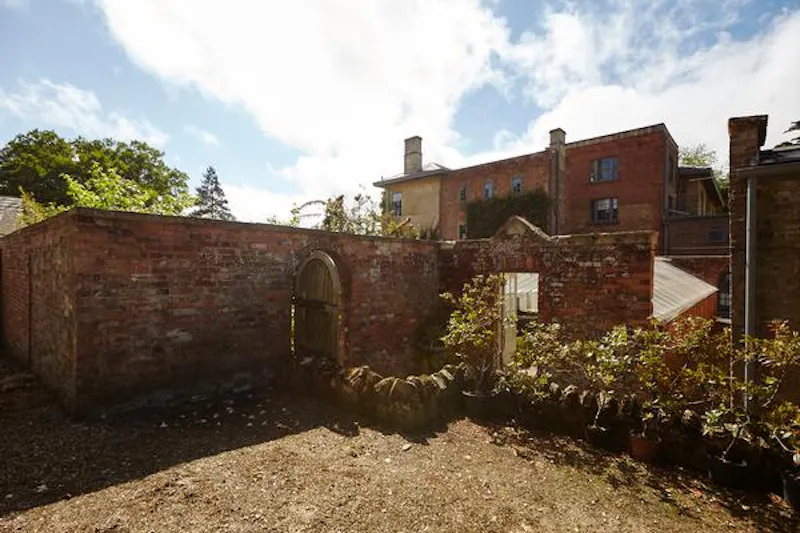 Immaculate Devizes country house, A1384 (photo 25)