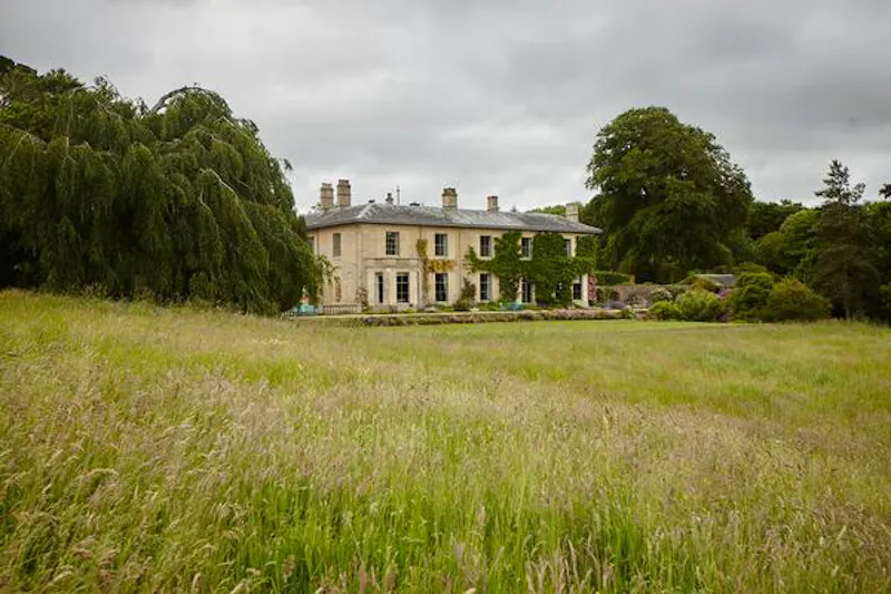 Immaculate Devizes country house, A1384 (photo 36)