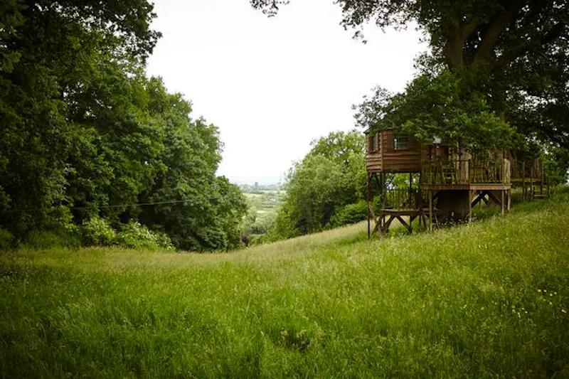 Summer house at Immaculate Devizes country house, A1384 (photo 41)