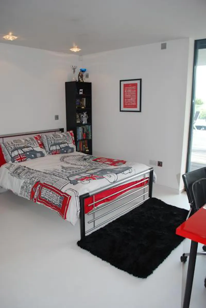 Modern Arizona in Wellingborough, K403 (photo 14)