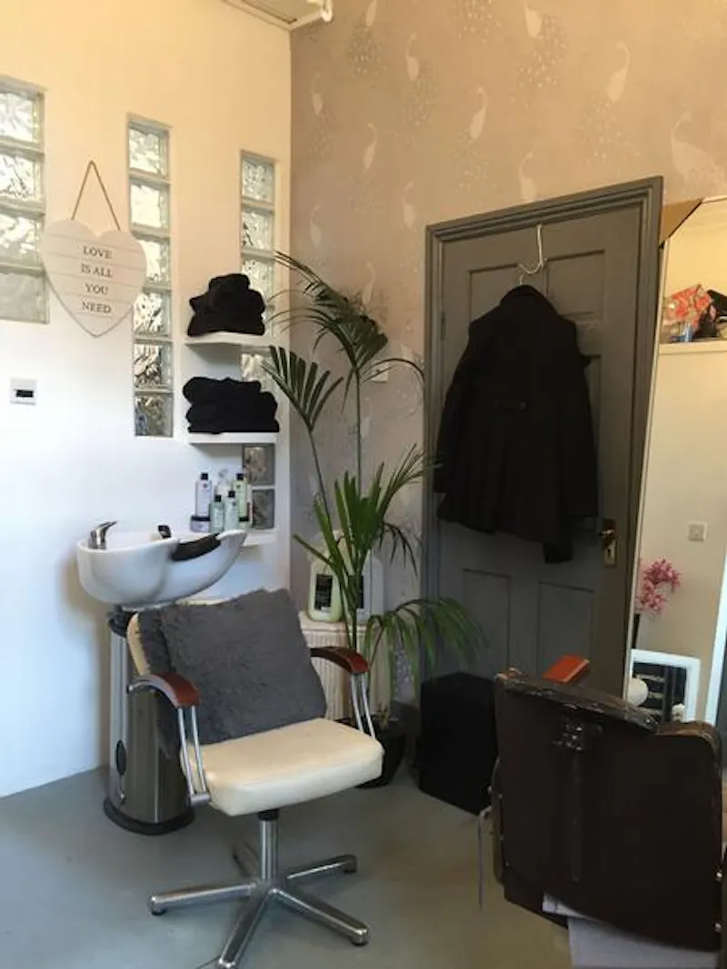 Kensal Green vintage shop, SHOP28 (photo 6)