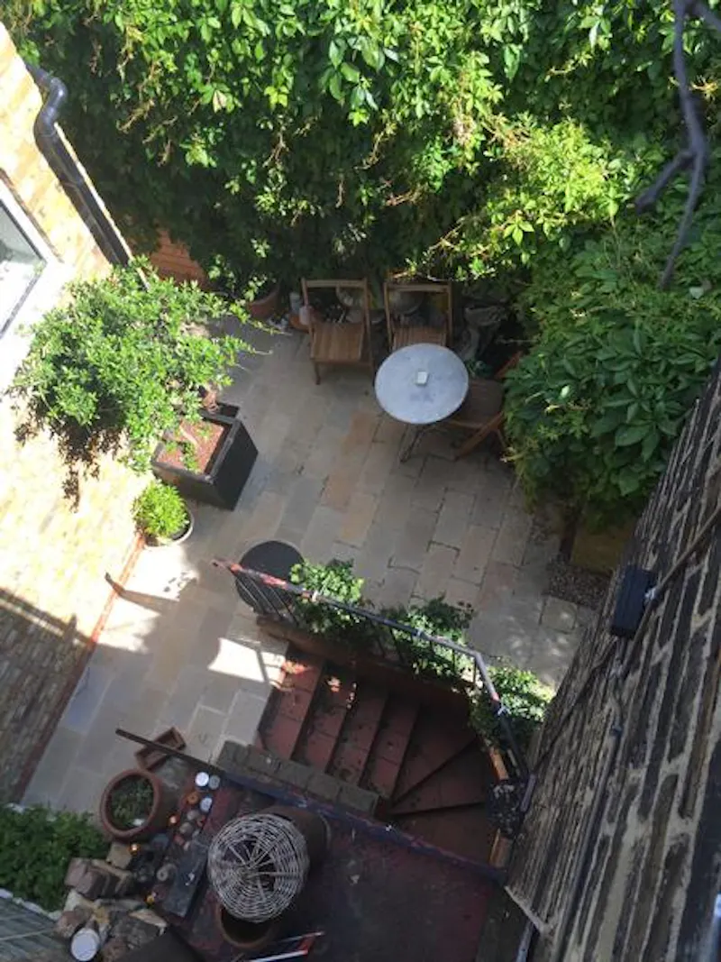 Courtyard at Kensal Green vintage shop, SHOP28 (photo 8)