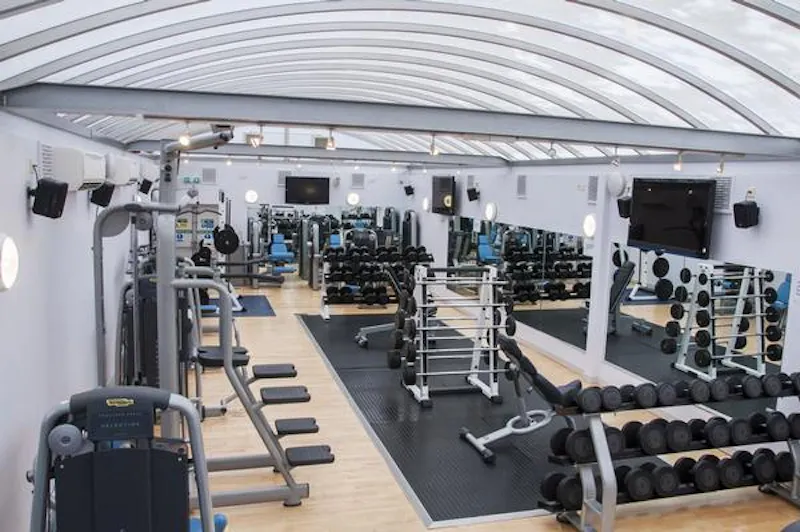 Gym at Barons Court gym, Q109 (photo 20)
