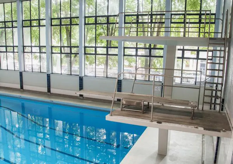 Barons Court gym, Q109 (photo 23)