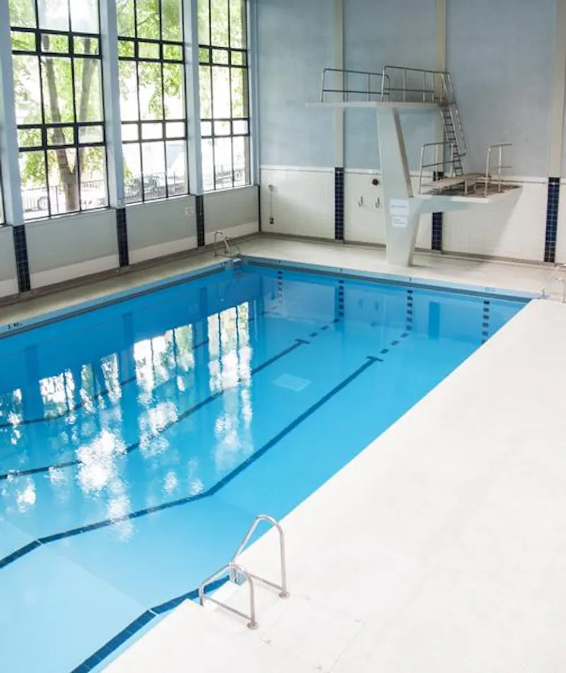 Barons Court gym, Q109 (photo 31)