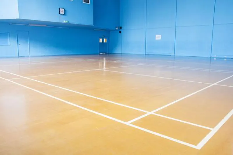 Barons Court gym, Q109 (photo 46)