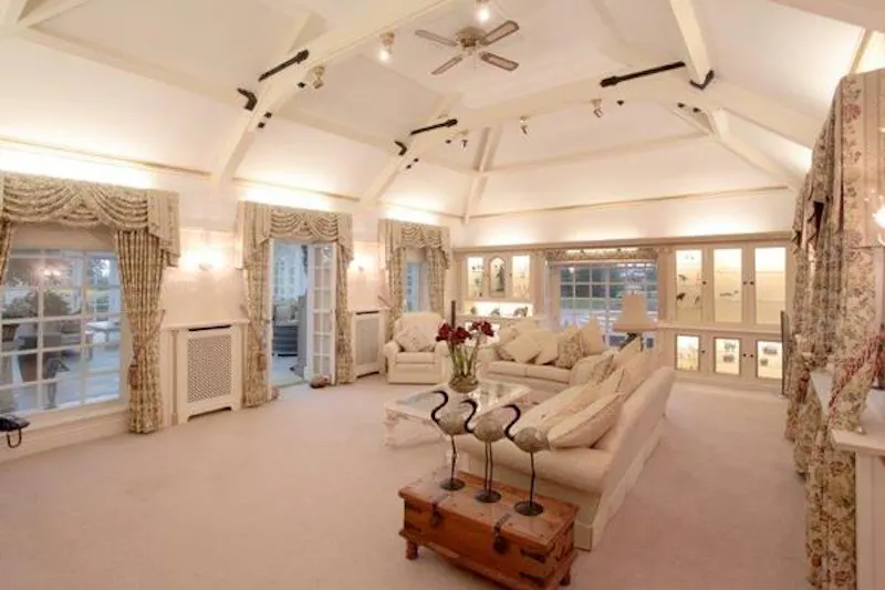 Modern mansion near Warrington, D2223 (photo 9)