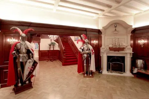 Modern mansion near Warrington, D2223