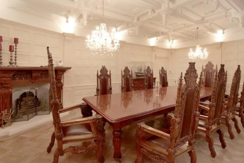Dining room at Modern mansion near Warrington, D2223 (photo 11)