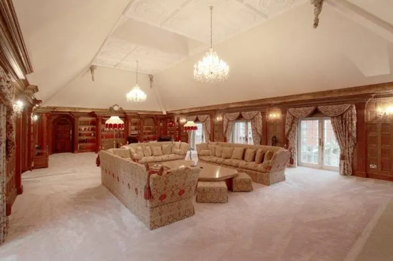 Drawing room at Modern mansion near Warrington, D2223 (photo 17)