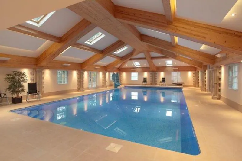 Beams at Modern mansion near Warrington, D2223 (photo 18)