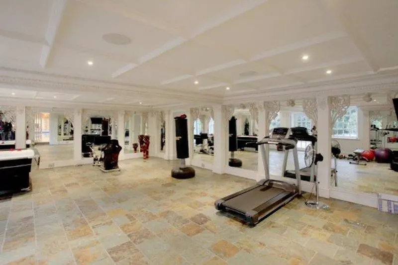 Gym at Modern mansion near Warrington, D2223 (photo 20)