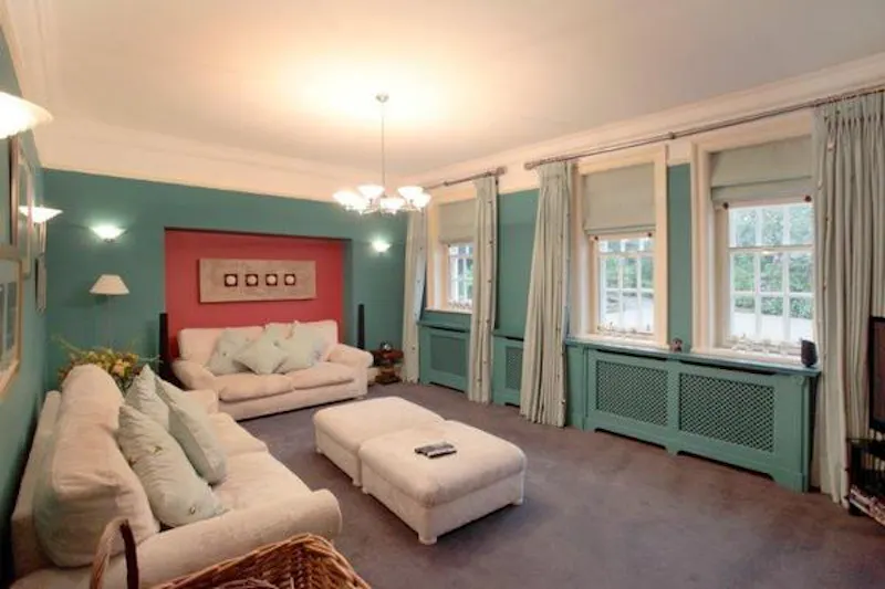 Living Room at Modern mansion near Warrington, D2223 (photo 21)