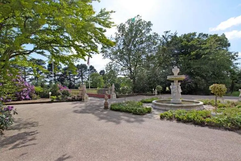 Garden - formal at Modern mansion near Warrington, D2223 (photo 41)