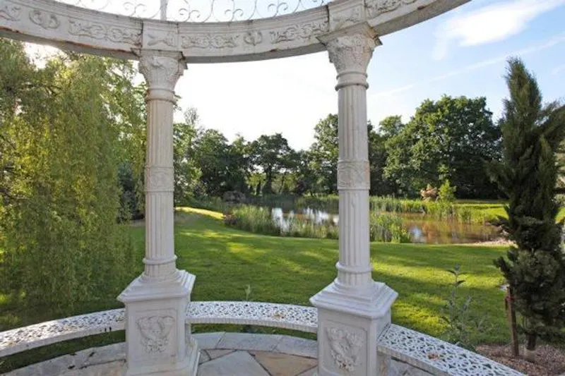 Modern mansion near Warrington, D2223 (photo 57)