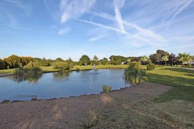 Modern mansion near Warrington, D2223 (photo 69)