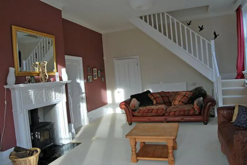 Castle turret house in Hailsham, Q110 (photo 18)