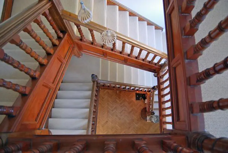 Staircase at Castle turret house in Hailsham, Q110 (photo 33)