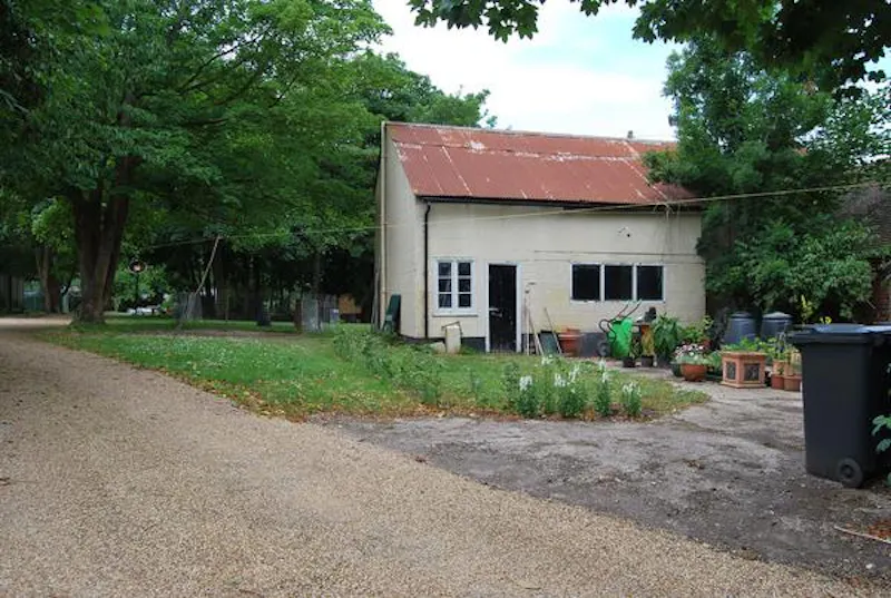 Castle turret house in Hailsham, Q110 (photo 85)