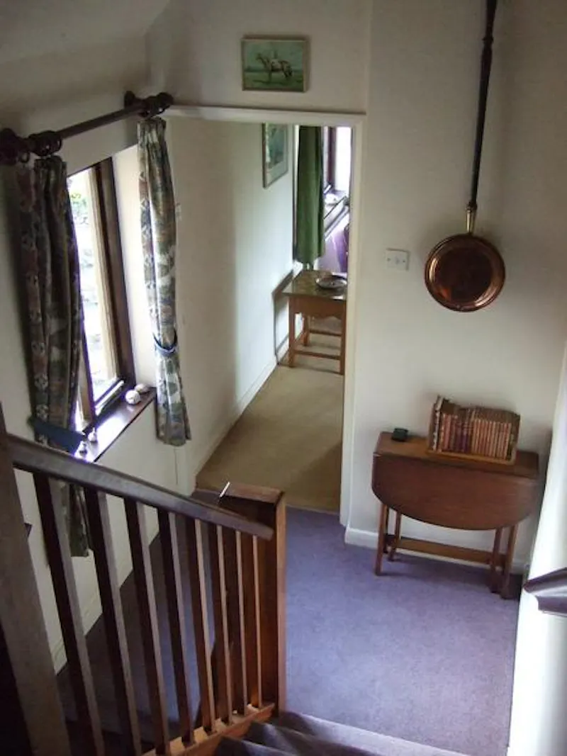 Staircase at Film location C859 in Northamptonshire (photo 7)