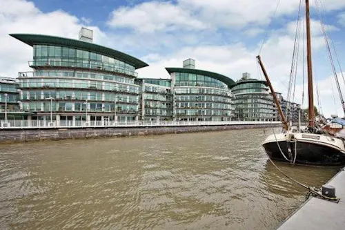 Tower Bridge apartment, F1091