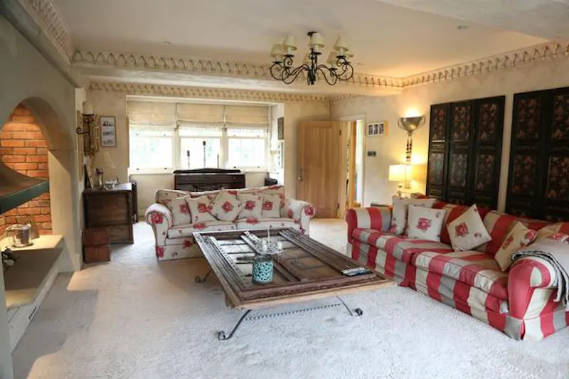 Large Prestwich house, D2224 (photo 10)